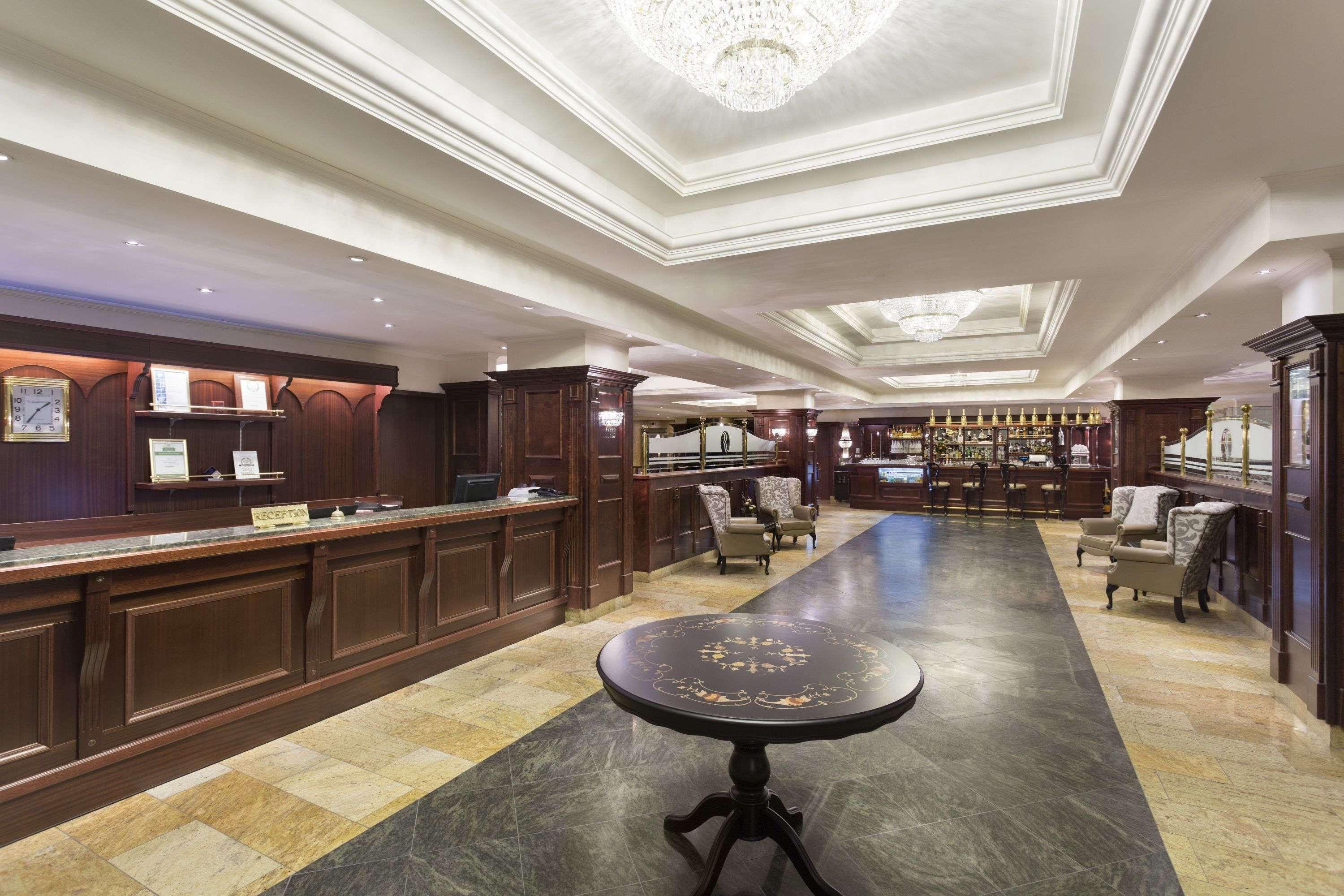 Ramada Hotel & Suites By Wyndham Bucharest North Bagian luar foto