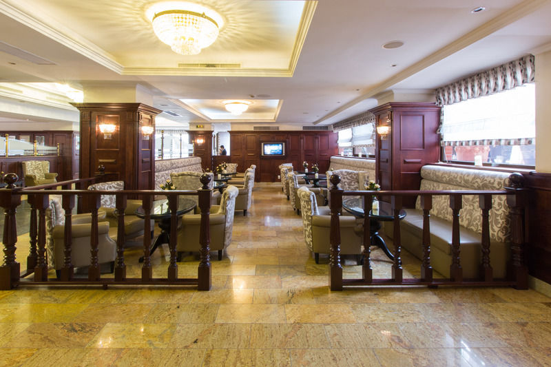 Ramada Hotel & Suites By Wyndham Bucharest North Bagian luar foto